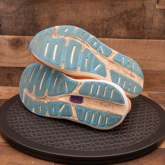 BROOKS GHOST MAX WOMENS ATHLETIC SHOES MELON ORANGE RUNNING GYM TRAIN SIZE 10.5B - Picture 4 of 9